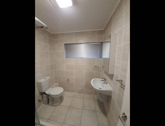 1 BEDROOM PROPERTY TO RENT IN GREENBAY ECO ESTATE